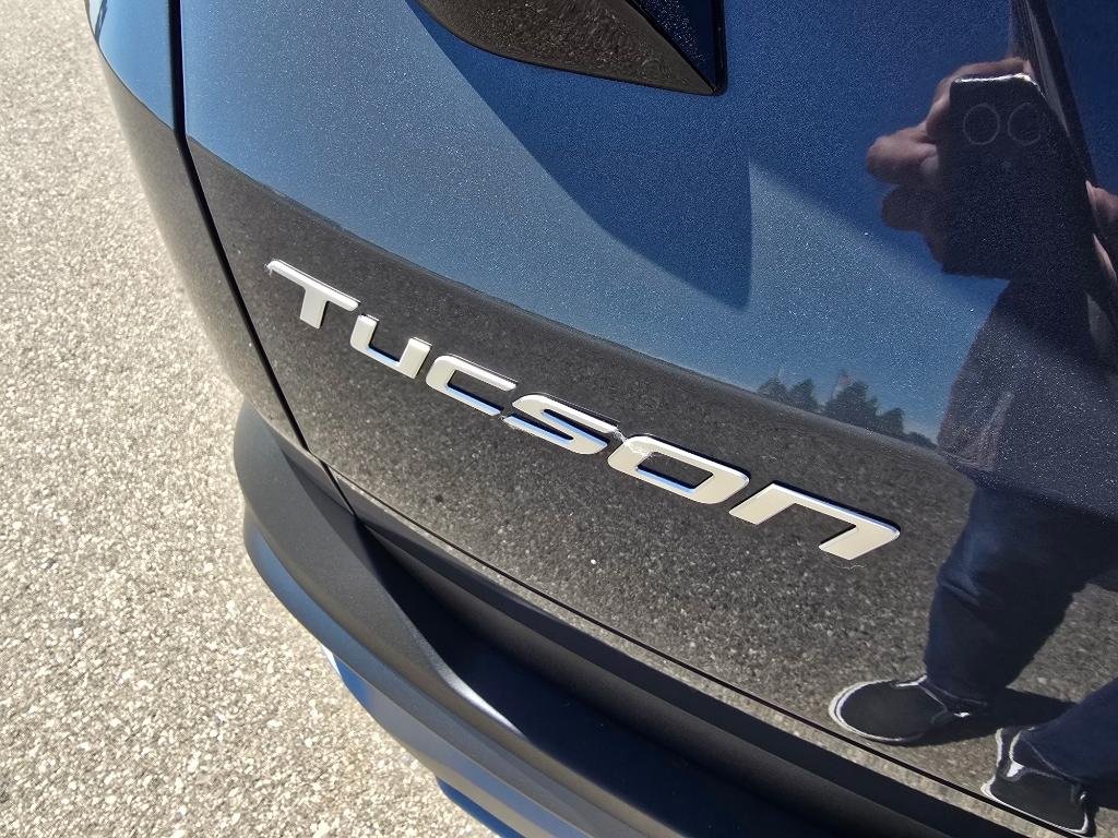 New 2026 Ectronic Gray Hyundai SE AWD image 11