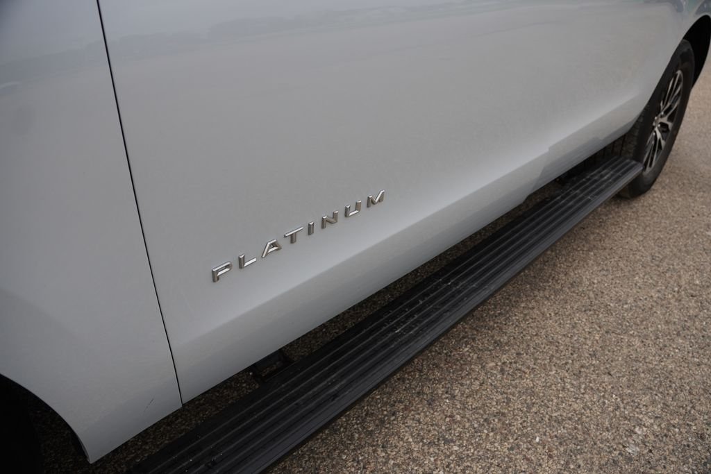 Used 2025 Silver Metallic Ford Platinum image 14