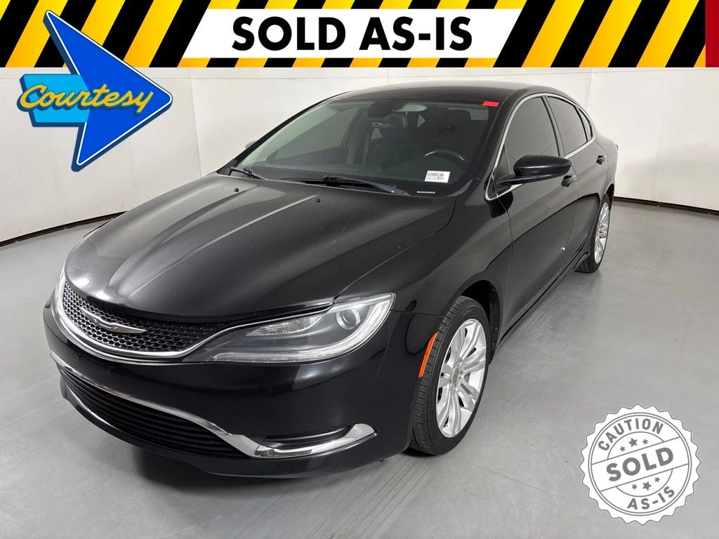 Used 2015 Black Clearcoat Chrysler Limited image 4