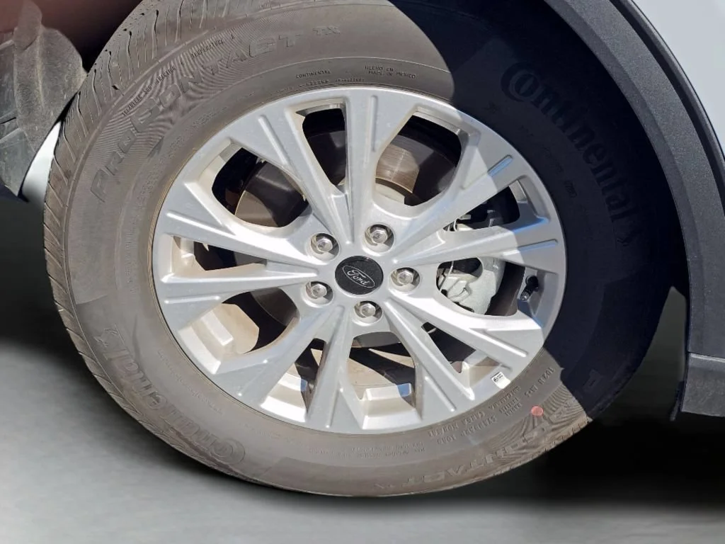 Used 2025 Silver Metallic Ford Active image 18