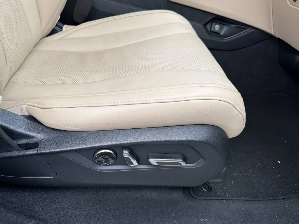 Used 2023  Acura Technology image 12
