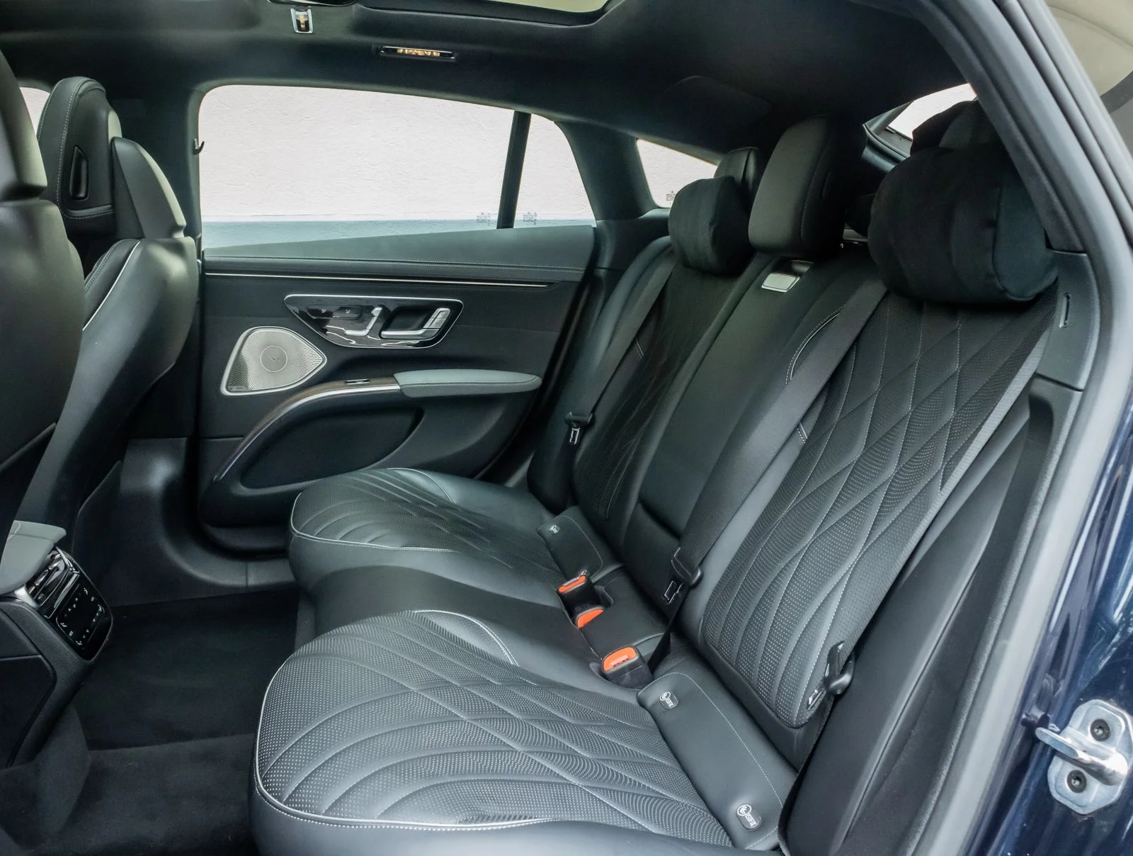 Used 2023 Black Mercedes-Benz 580 image 13