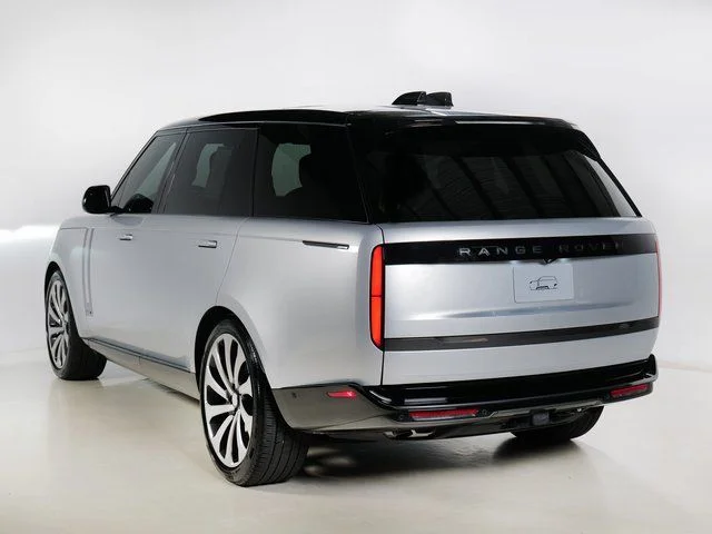 Used 2025 Hakuba Silver Metallic Land Rover Autobiography image 34