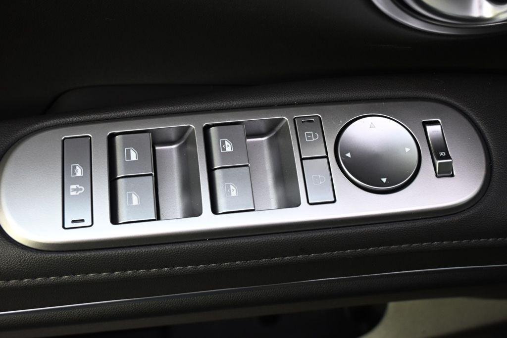 New 2026 Titainium Hyundai SEL AWD image 24