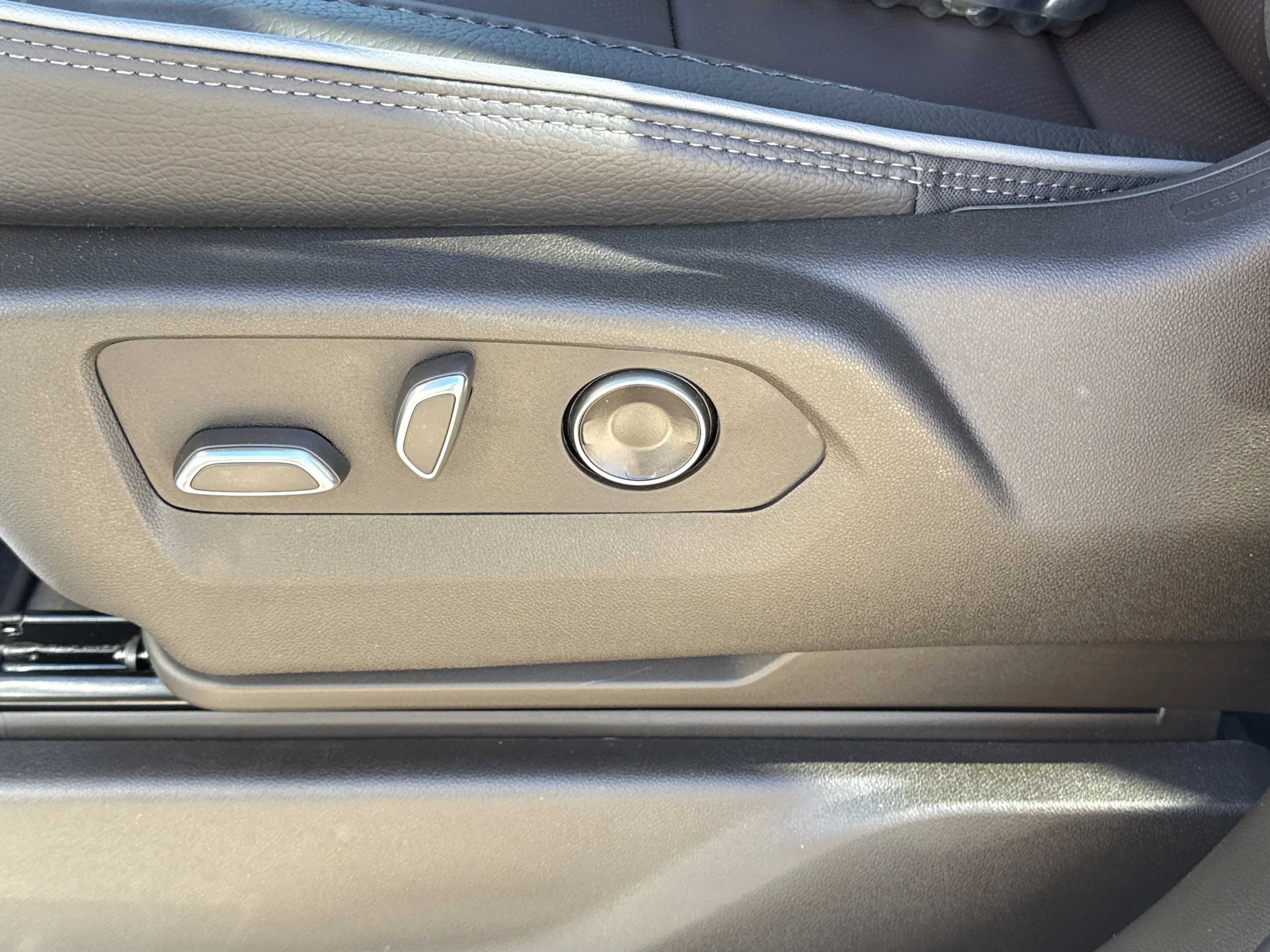 2026 GMC Sierra 1500 Denali - Photo 19