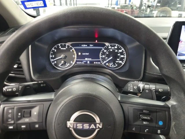 Used 2024 Gray Nissan SV image 16