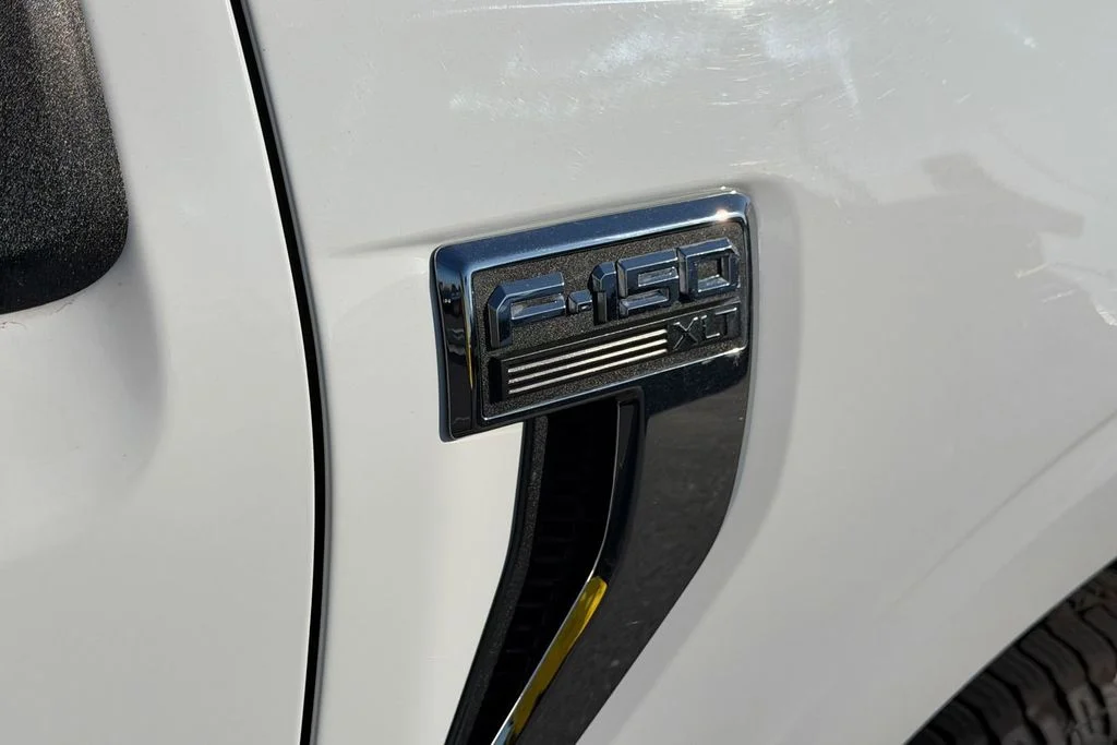 Used 2022 White Ford XLT image 5