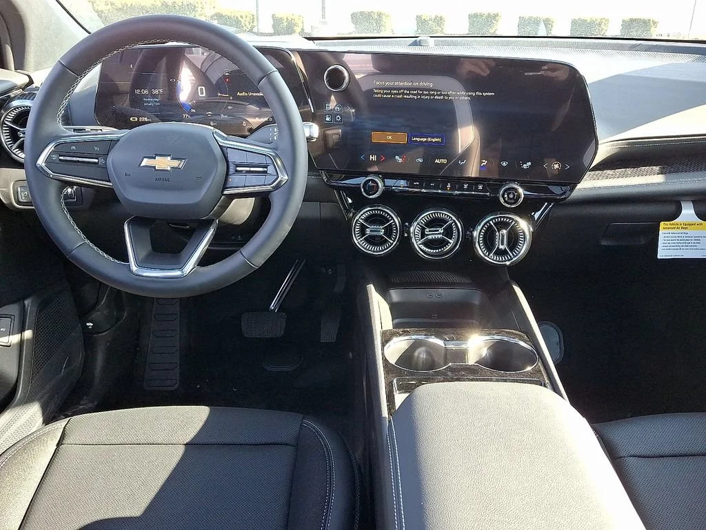 New 2025 Sterling Gray Metallic Chevrolet LT image 14