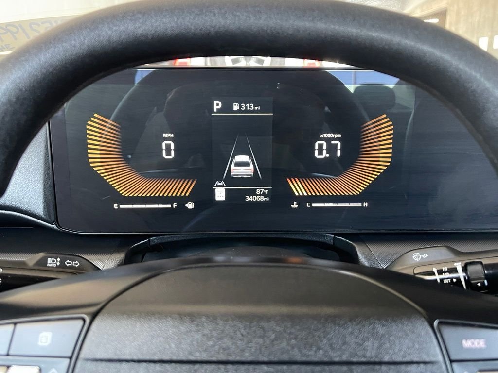 Used 2025 Blue Kia LXS image 22