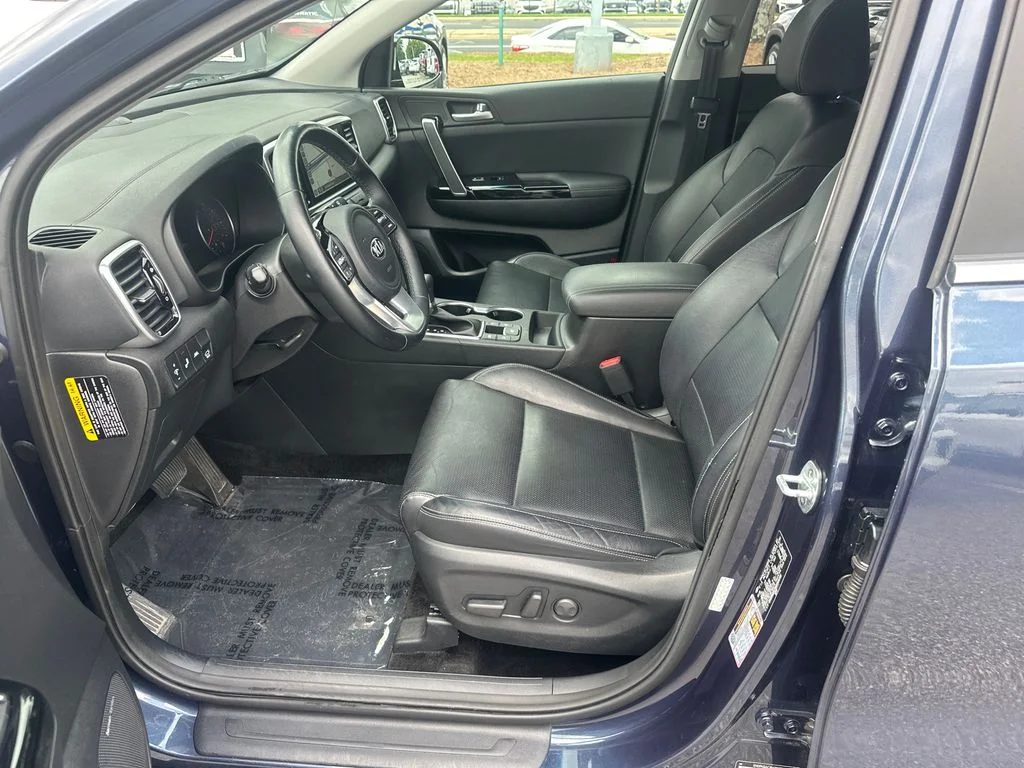 Used 2021 Blue Kia EX image 9