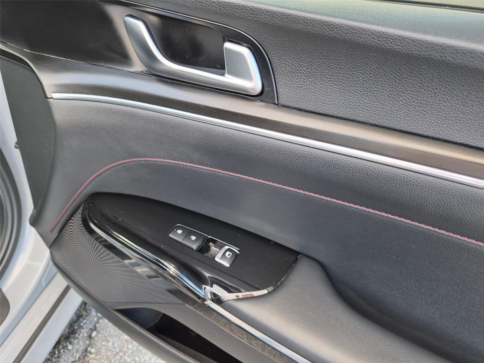 Used 2024 Wolf Gray Kia GT image 32