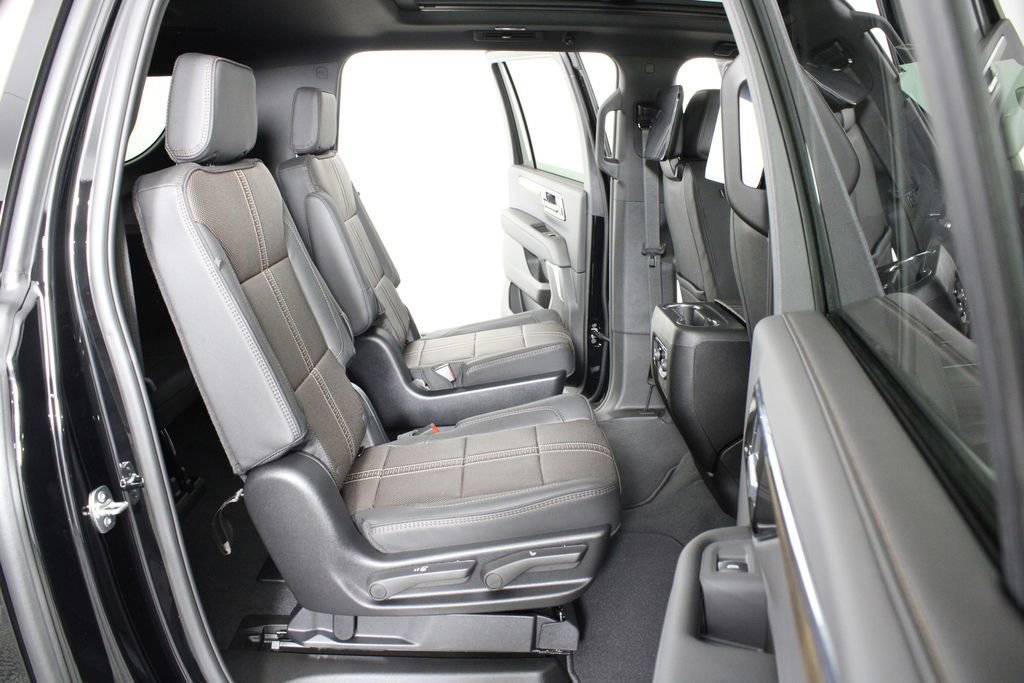 2026 Chevrolet Suburban High Country - Photo 15