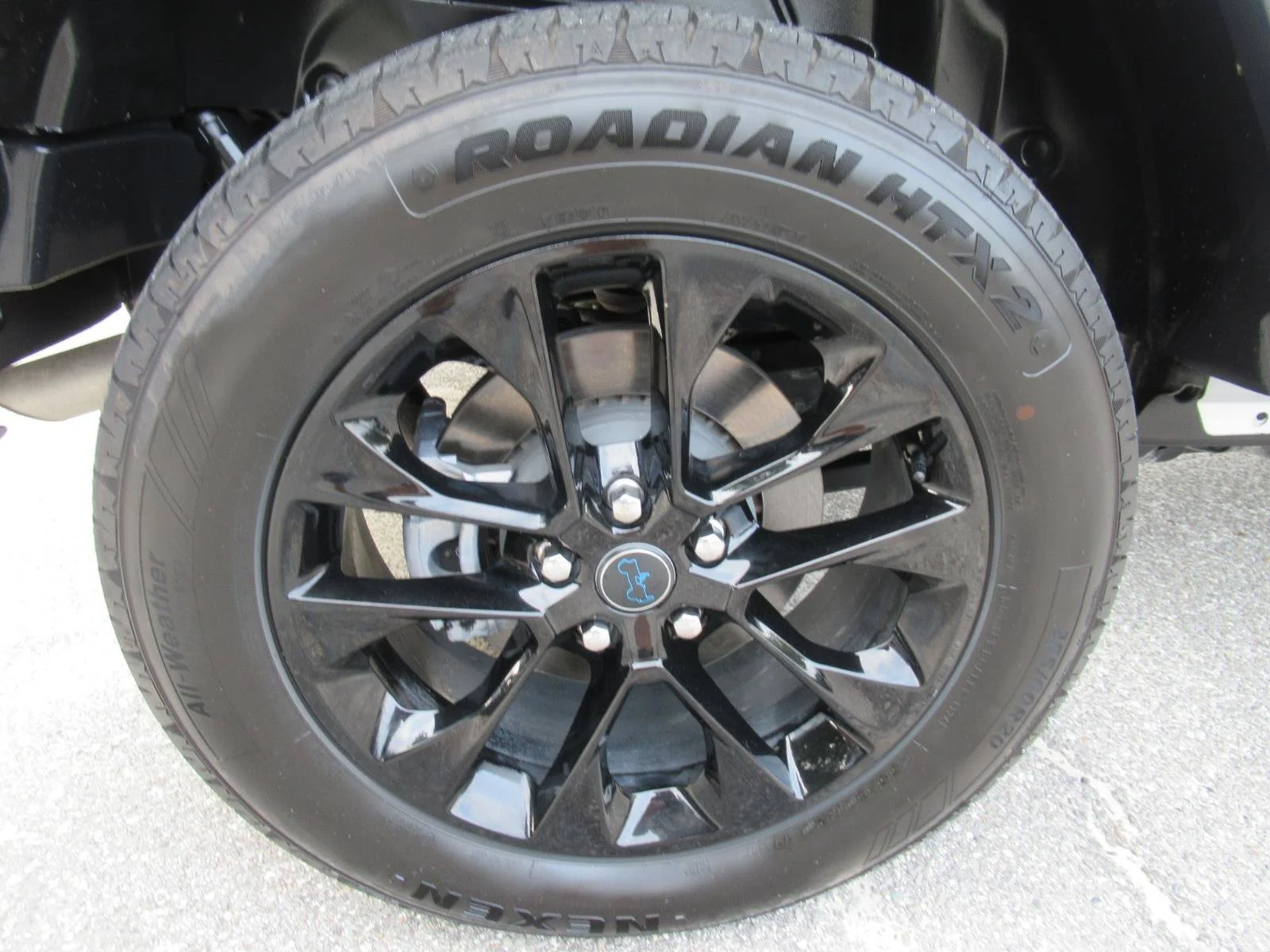 Certified Used 2024 Silver Jeep Sahara 4xe image 9