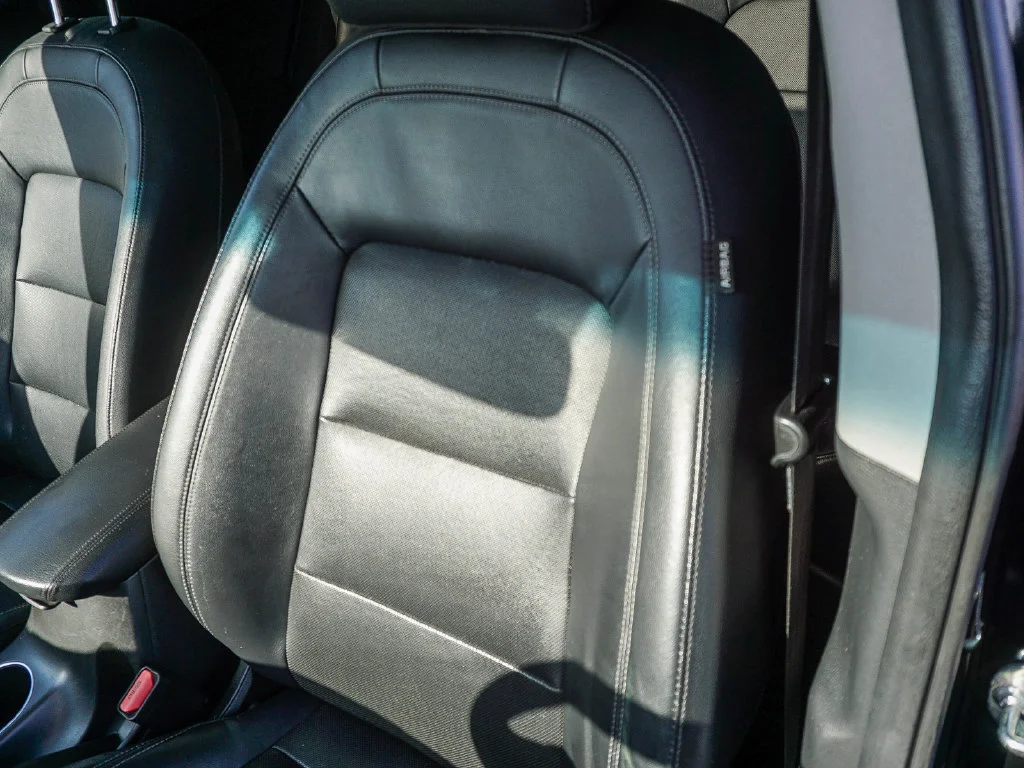 Used 2016 Black Kia EX image 20