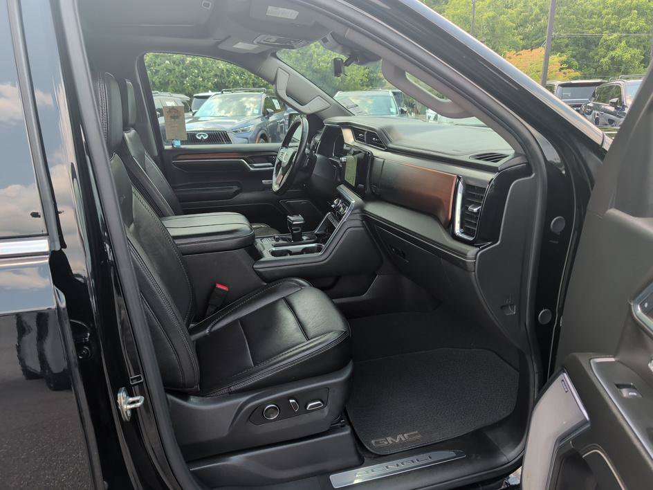 Used 2024 Onyx Black GMC Denali image 12