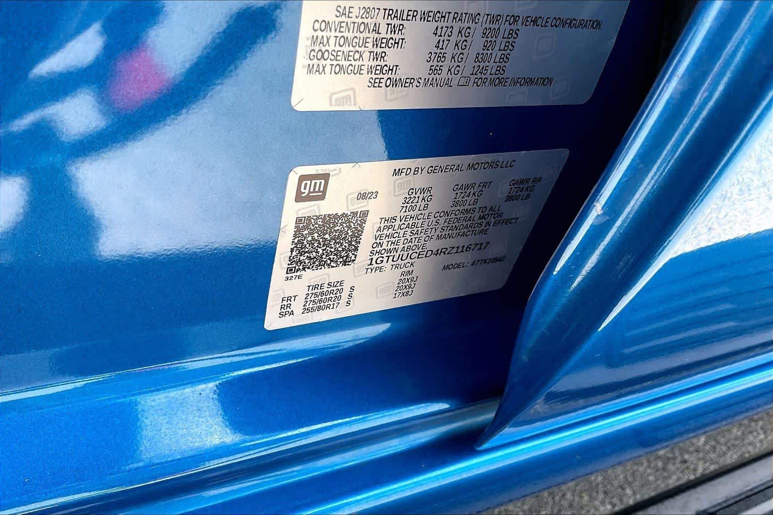 Used 2024 Dynamic Blue Metallic GMC Elevation image 35