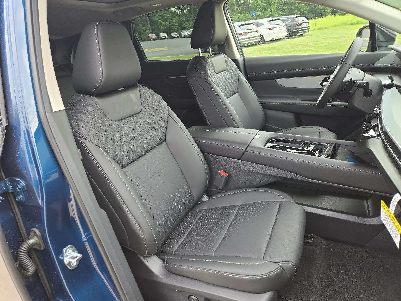 New 2026 Aurora Blue Pearl Metallic Nissan Platinum image 12