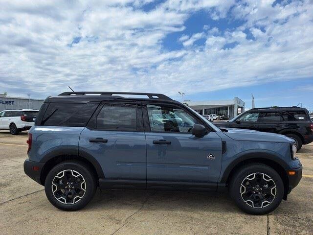 New 2026 Azure Gray Metallic Tri-Coat Ford Outer Banks® image 6