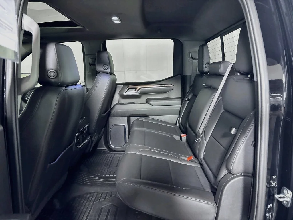 Used 2024 Black GMC SLT image 21