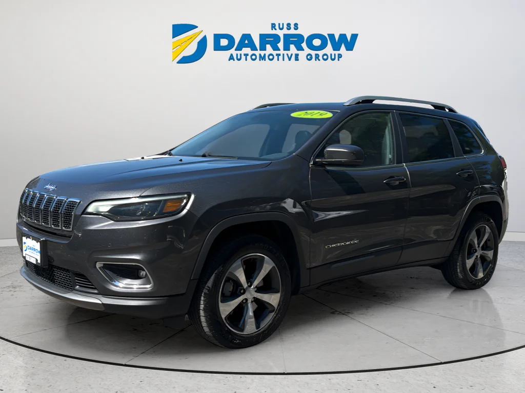 Used 2019 Gray Jeep Limited image 1