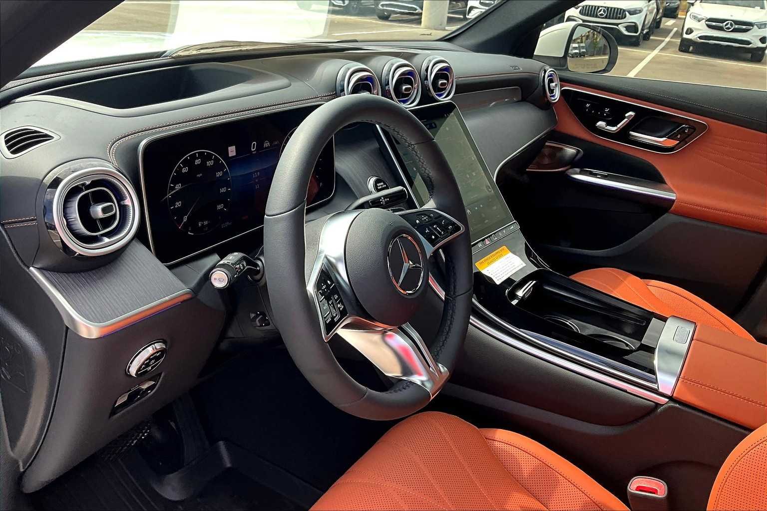 New 2026 Polar White Mercedes-Benz GLC 300 image 8