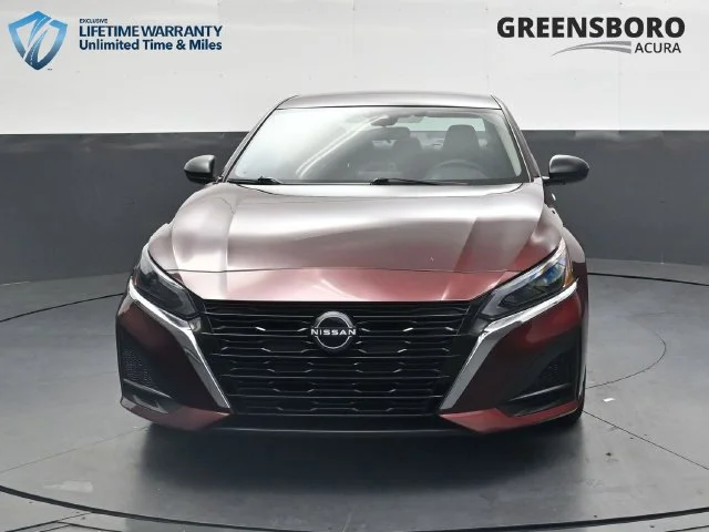 Used 2025 Red Nissan 2.5 SV image 12