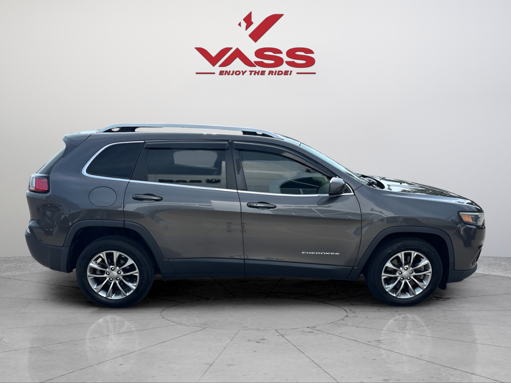 Certified Used 2020 Gray Jeep Latitude Plus image 6