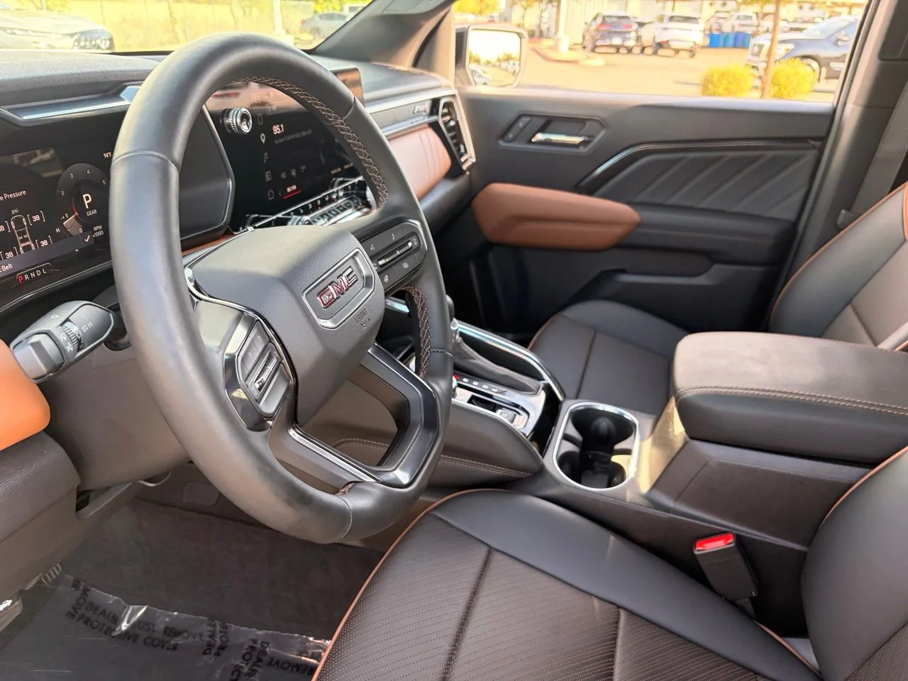 Used 2025 Summit White GMC AT4 image 18