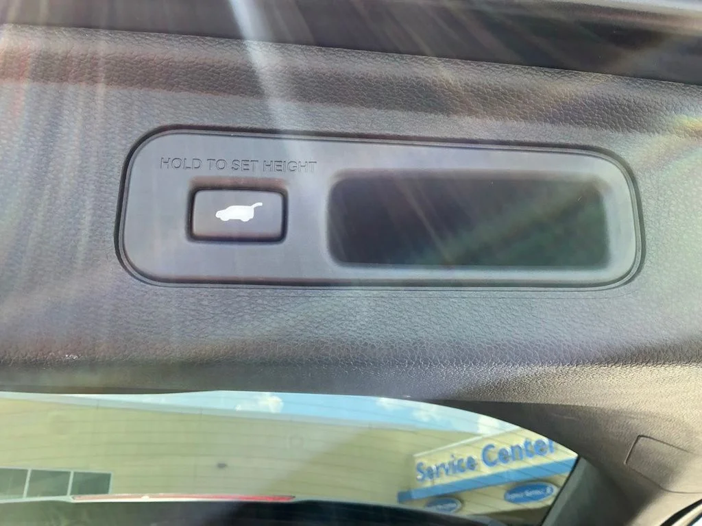 Used 2024  Honda EX-L image 24