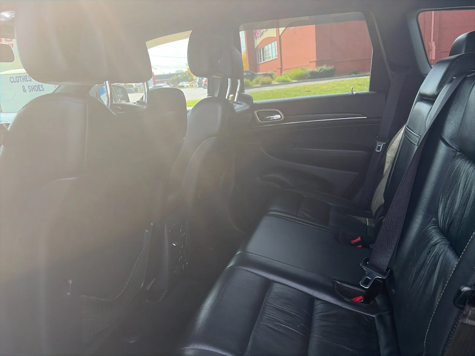 Used 2014 Brilliant Black Crystal Pearlcoat Jeep Limited image 13