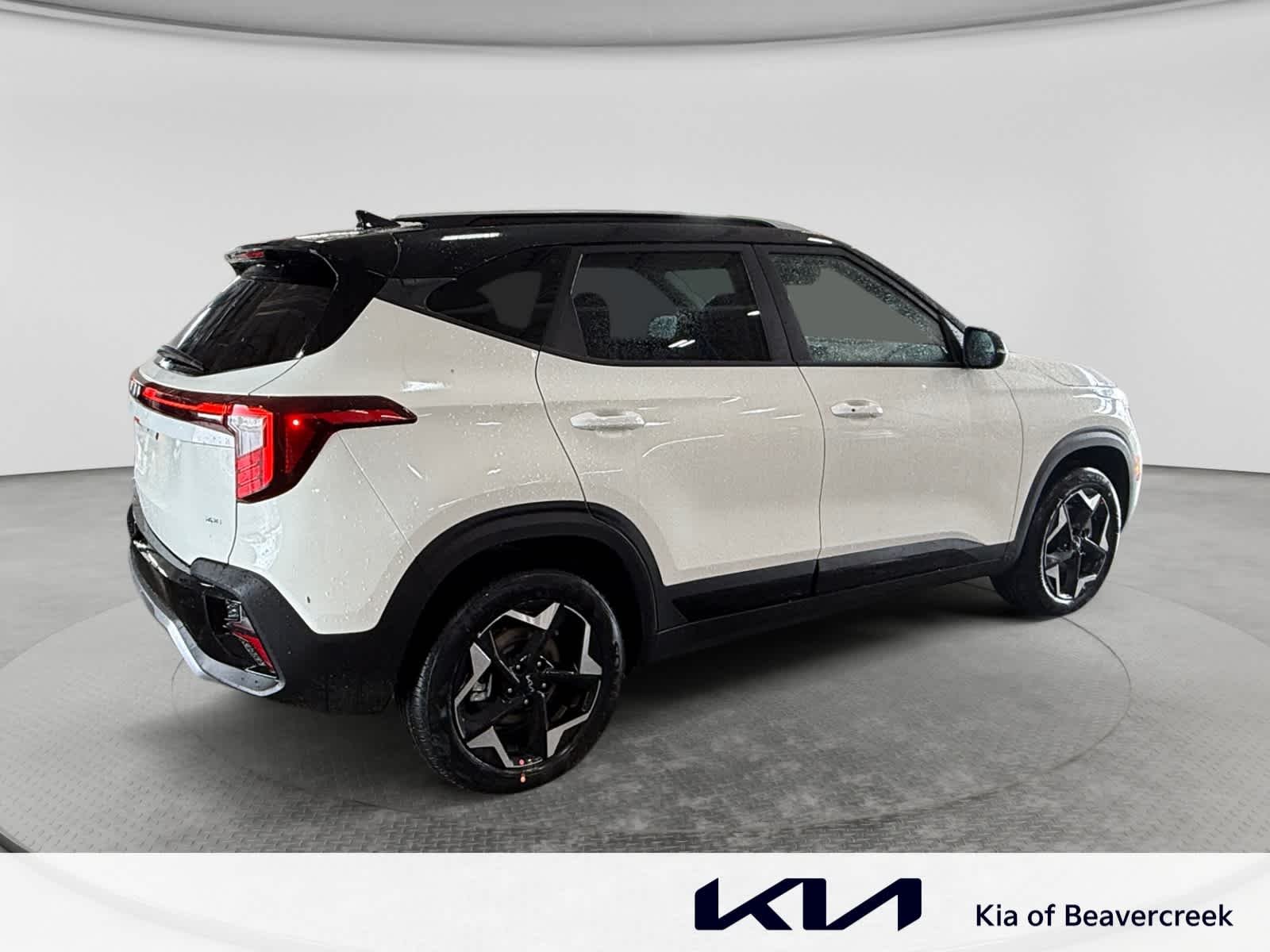 New 2026 Clear White/Black Roof Kia S image 5