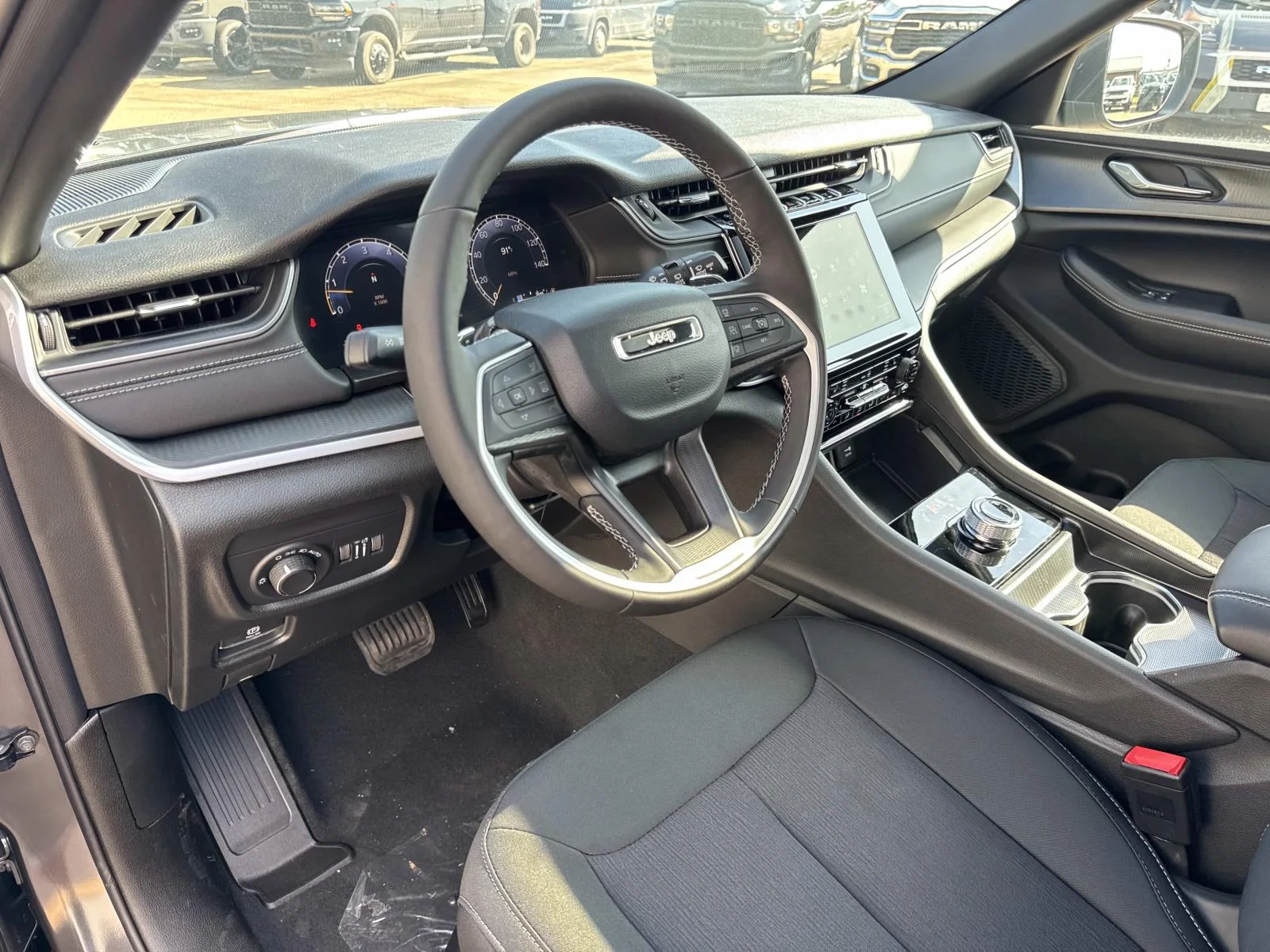 New 2026 Baltic Gray Metallic Clearcoat Jeep Laredo X image 10
