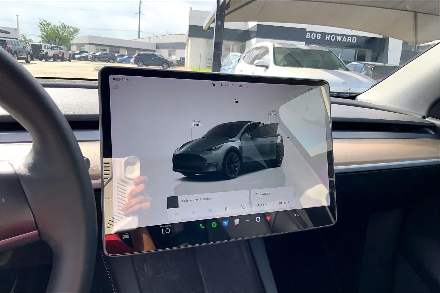 Used 2022 Midnight Silver Metallic Tesla Long Range image 24