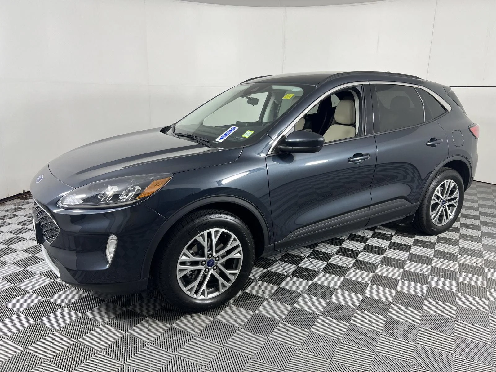 Used 2022 Stone Blue Ford SEL image 6