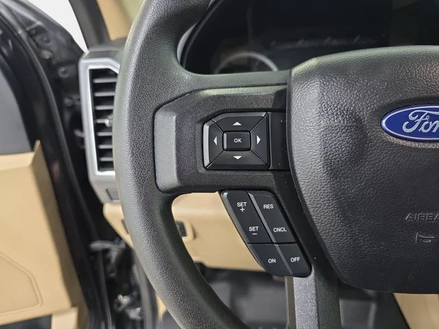 Used 2020 Black Metallic Ford XLT image 17