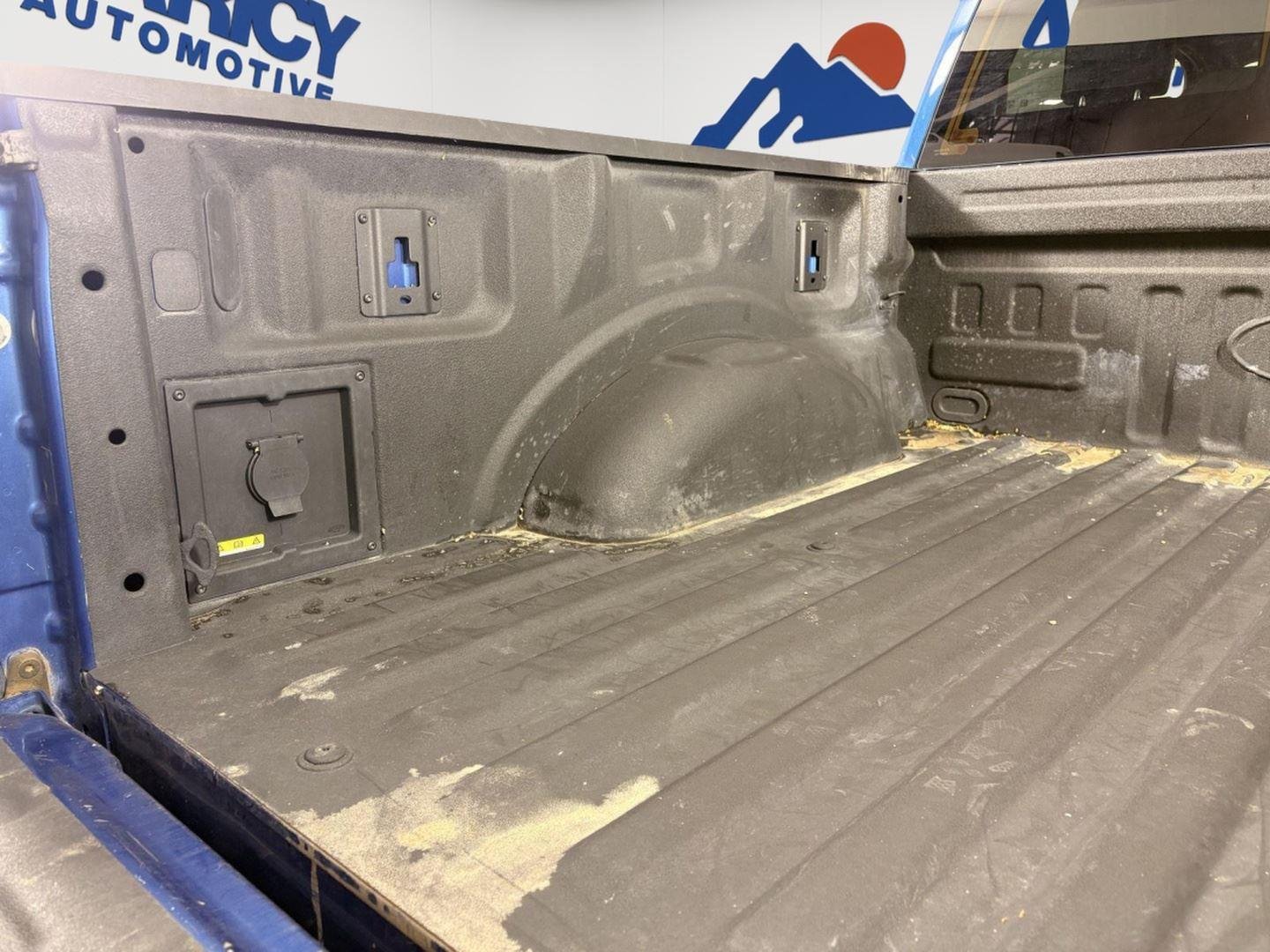 Used 2022 Atlas Blue Ford Tremor image 7
