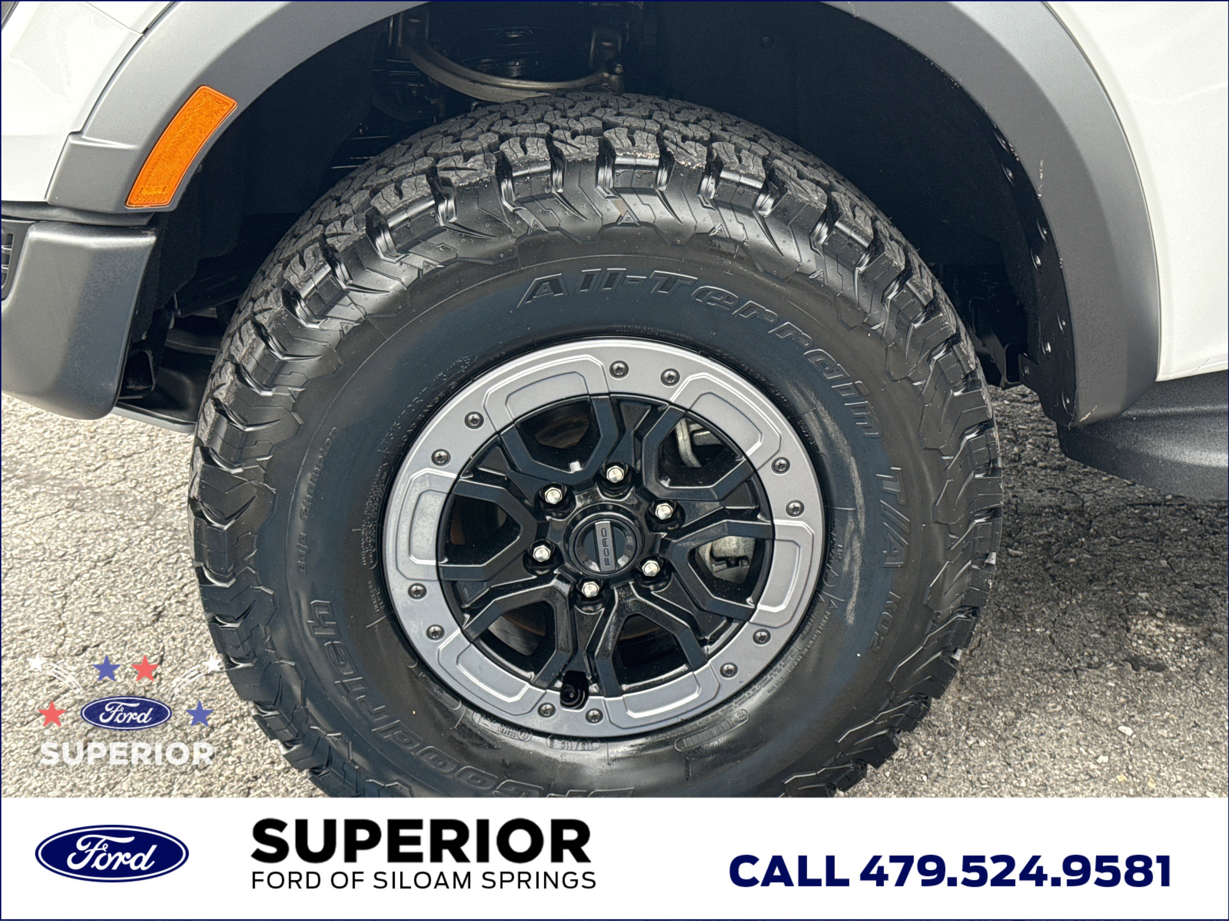 Used 2025 Oxford White Clearcoat Ford Raptor 4WD image 16