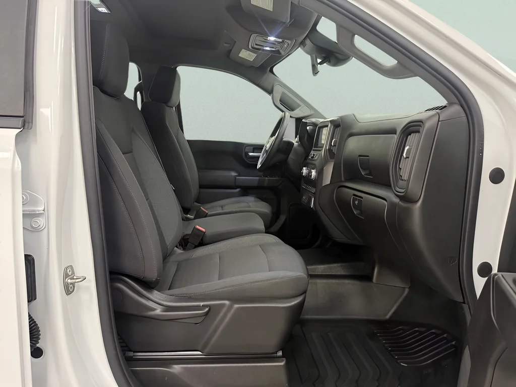 Used 2022 White GMC Pro image 23