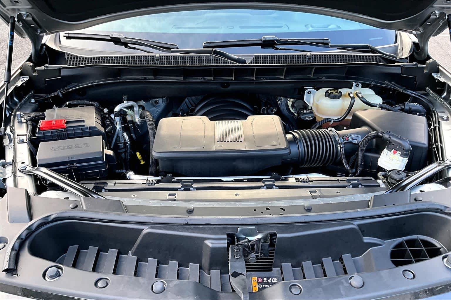 Used 2024 Sterling Gray Metallic Chevrolet LT image 32