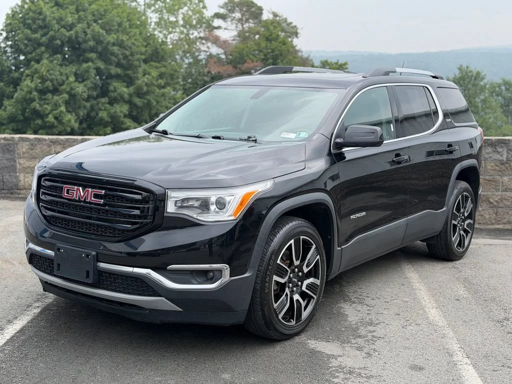 Used 2019 EBONY TWILIGHT METALLIC GMC SLE image 1