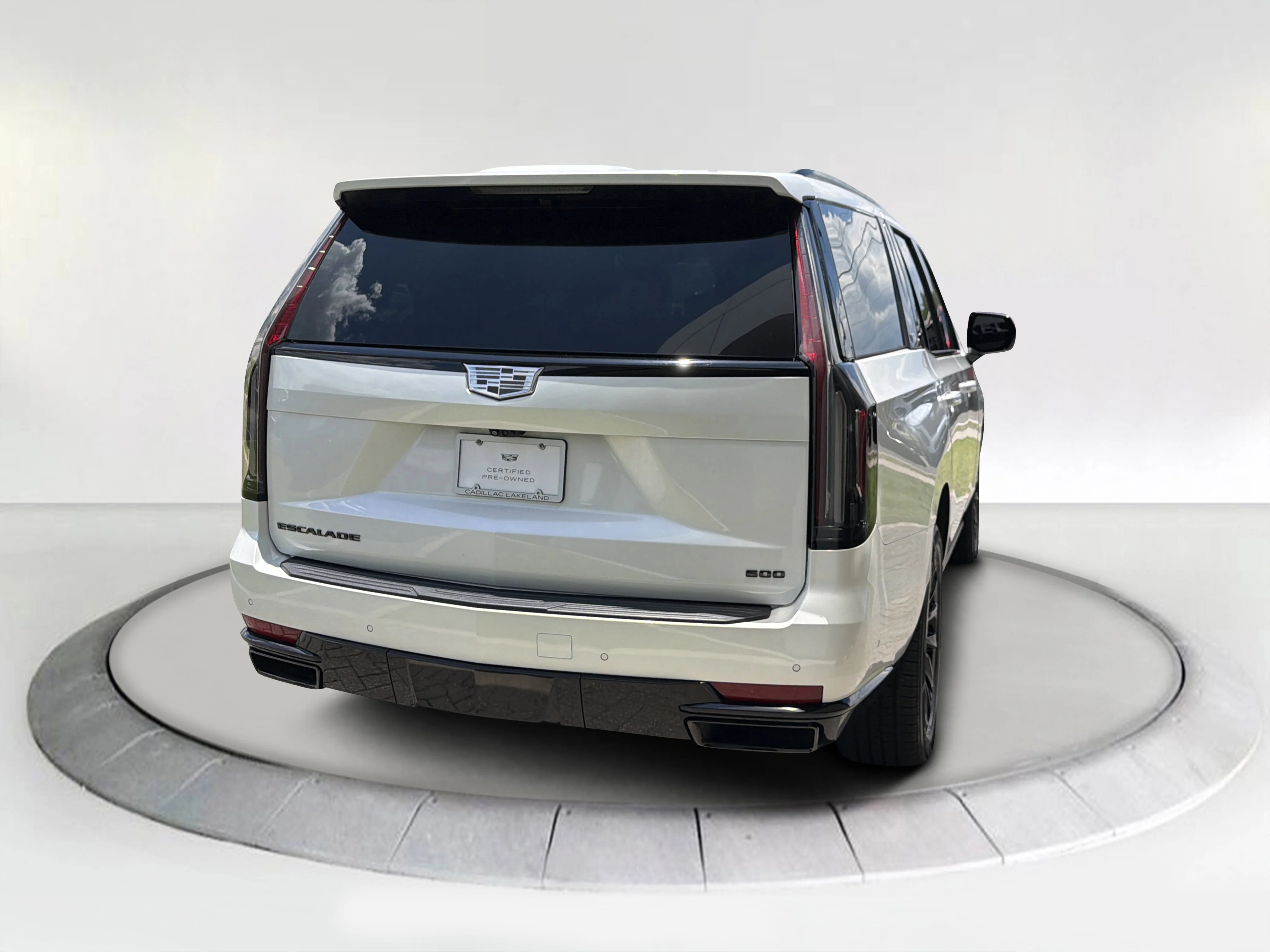 Used 2023 Crystal White Tricoat Cadillac 4WD Sport Platinum image 5