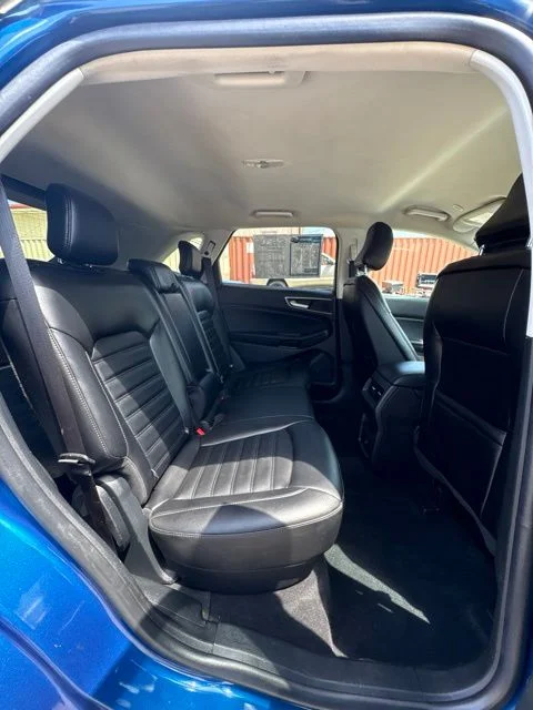 Used 2021 Blue Ford SEL image 17