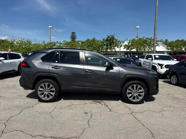 Used 2022 Gray Toyota XLE Premium image 10