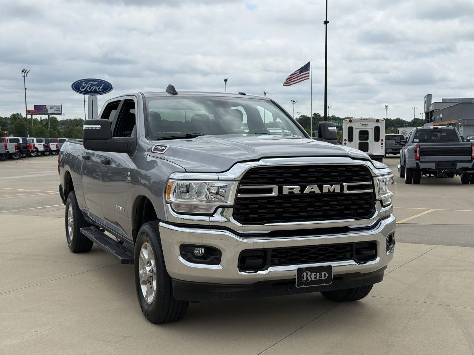 Used 2024 RAM Ram 2500 Pickup Big Horn with VIN 3C6UR5DL4RG238393 for sale in Kansas City