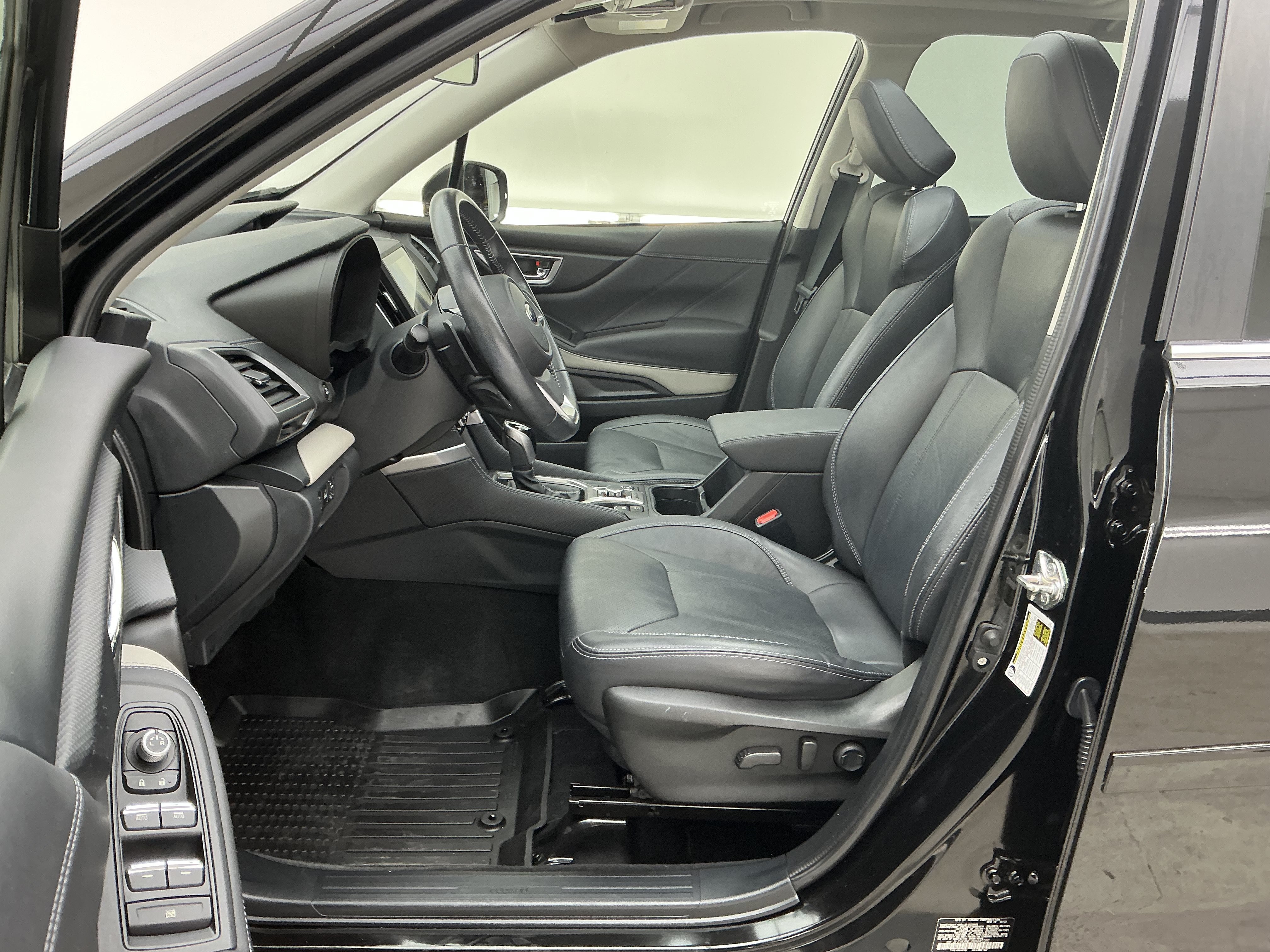2022 Subaru Forester Limited - Photo 14