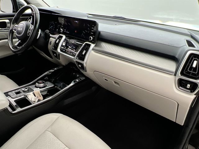 Used 2022 Black Kia SX Prestige image 13