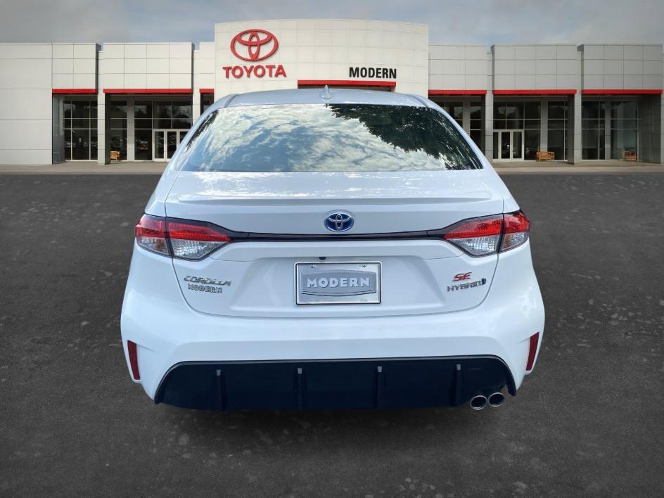 Certified Used 2023 Ice Cap Toyota SE image 6