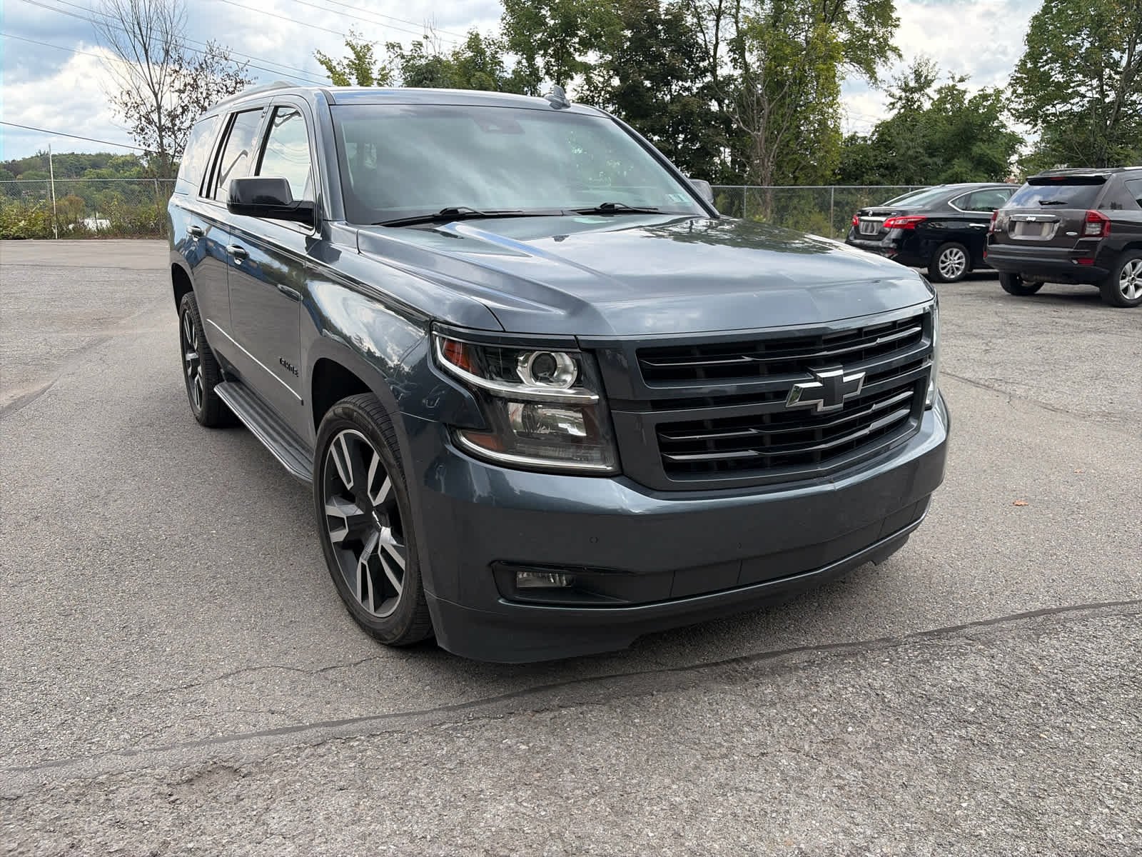 Used 2019 Shadow Gray Metallic Chevrolet Premier image 3