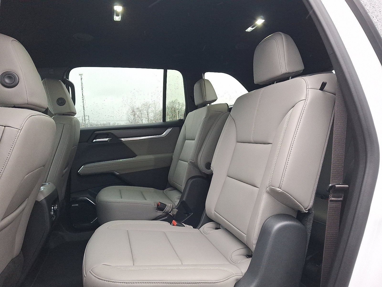 2026 GMC Acadia Elevation - Photo 6