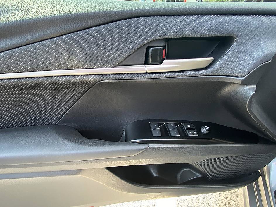 Used 2025 Heavy Metal Toyota SE image 13